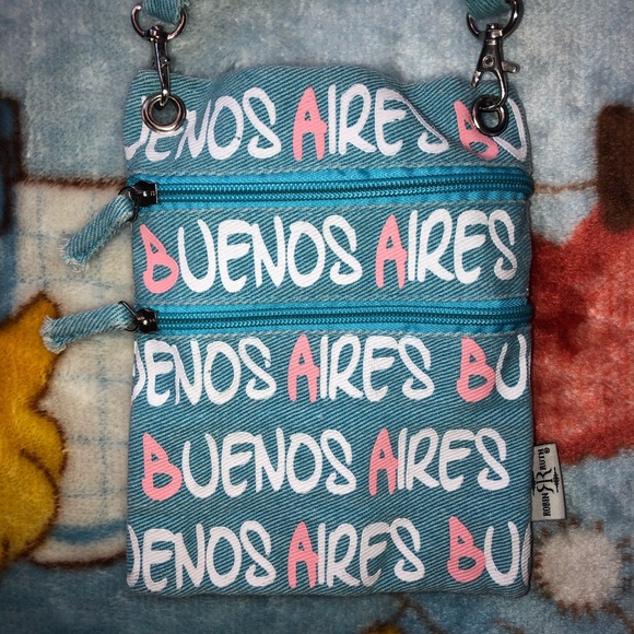 Robin Ruth Logo Bag - Picture 2 of 4